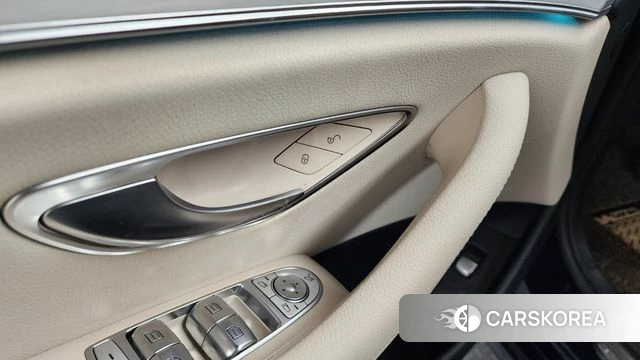 Mercedes-Benz E-Class W213 id 4423605 из Кореи 28