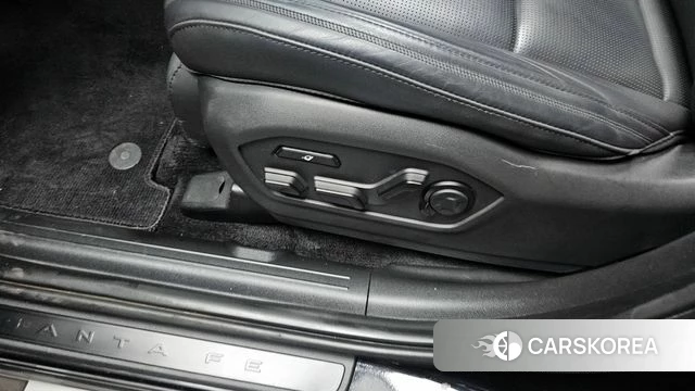 Hyundai Santa Fe (MX5) id 4388301 из Кореи 28