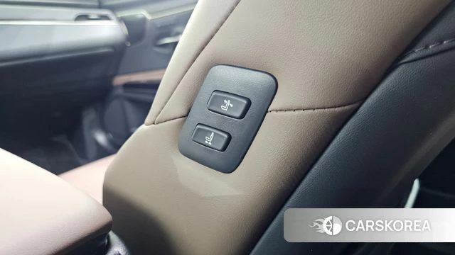Lexus ES300h 7th generation id 4681401 из Кореи 28