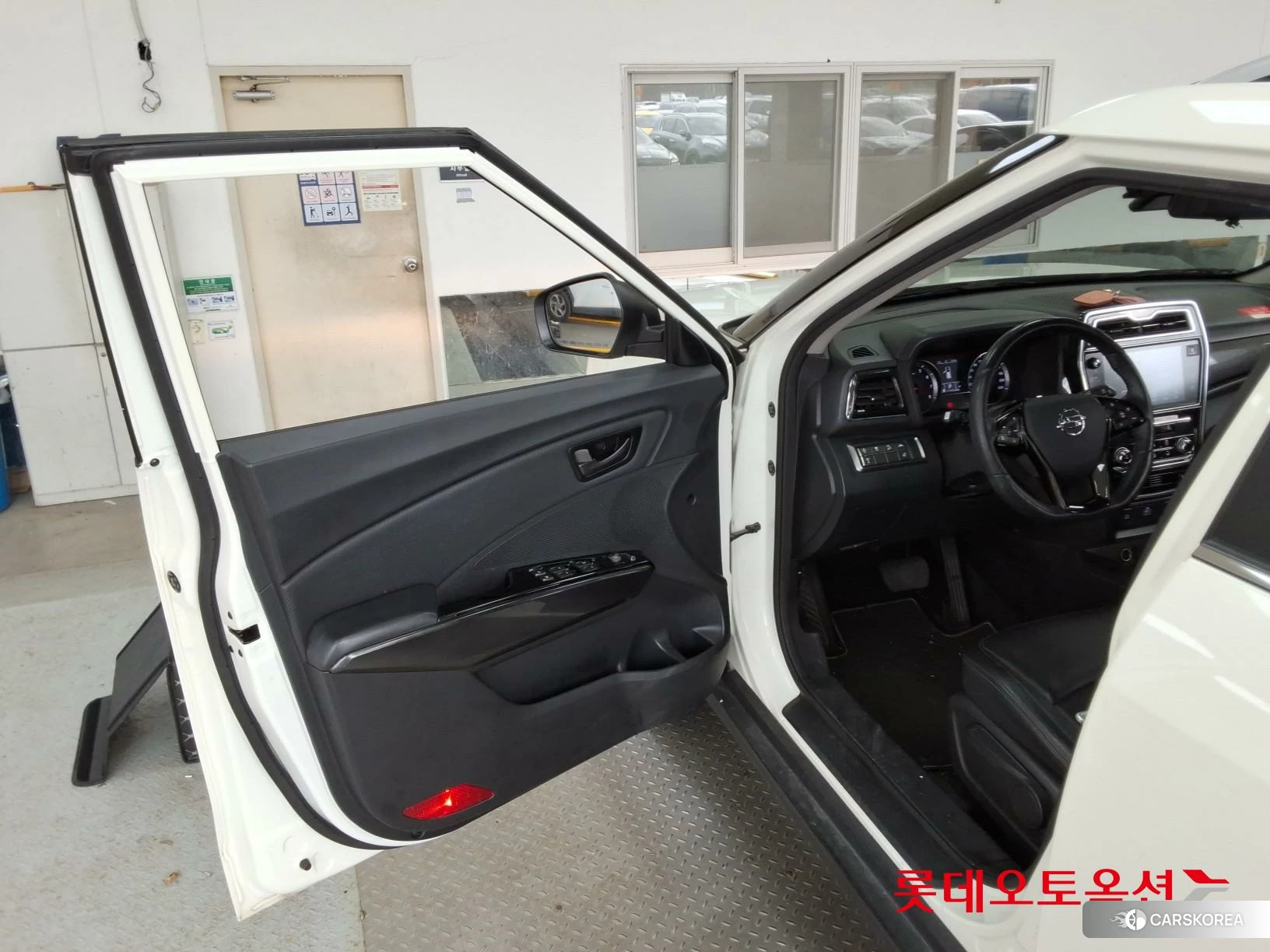 SsangYong Tivoli Air id 3869456 из Кореи 28