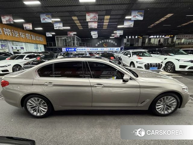 BMW 5 series PHEV id 4213373 из Китая 28