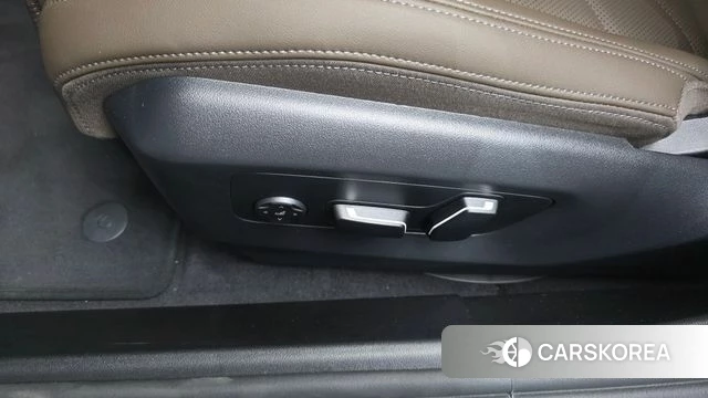 BMW 5 Series (G60) id 4229715 из Кореи 28