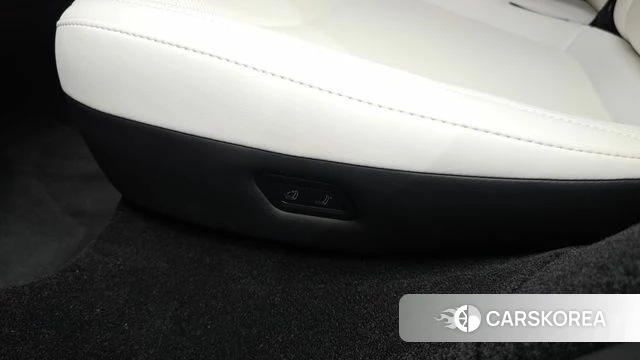 Tesla Model Y id 4743841 из Кореи 28