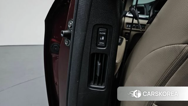 Honda Odyssey id 4325979 из Кореи 28
