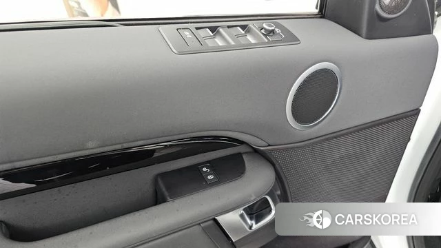 Land Rover Discovery 5 id 4568439 из Кореи 28