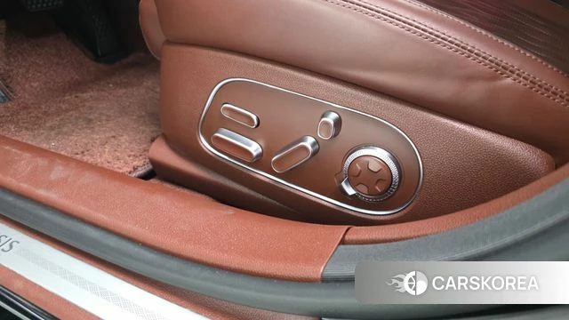 Genesis G90 (RS4) id 4541616 из Кореи 28