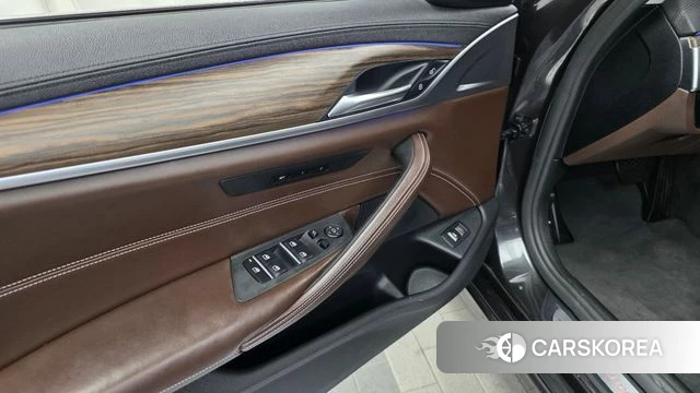 BMW 5 Series (G30) id 4377711 из Кореи 28
