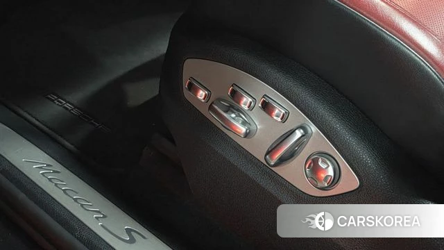 Porsche Macan id 4308564 из Кореи 28