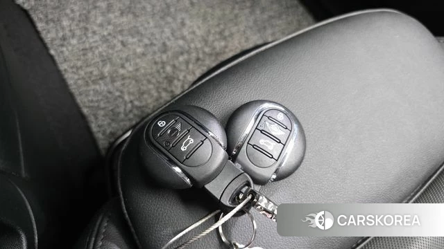 Mini Cooper id 4898440 из Кореи 28