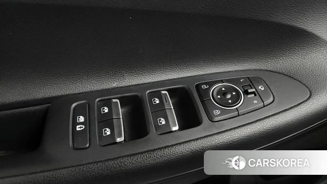 Hyundai The New Grandeur IG Hybrid id 4338379 из Кореи 28