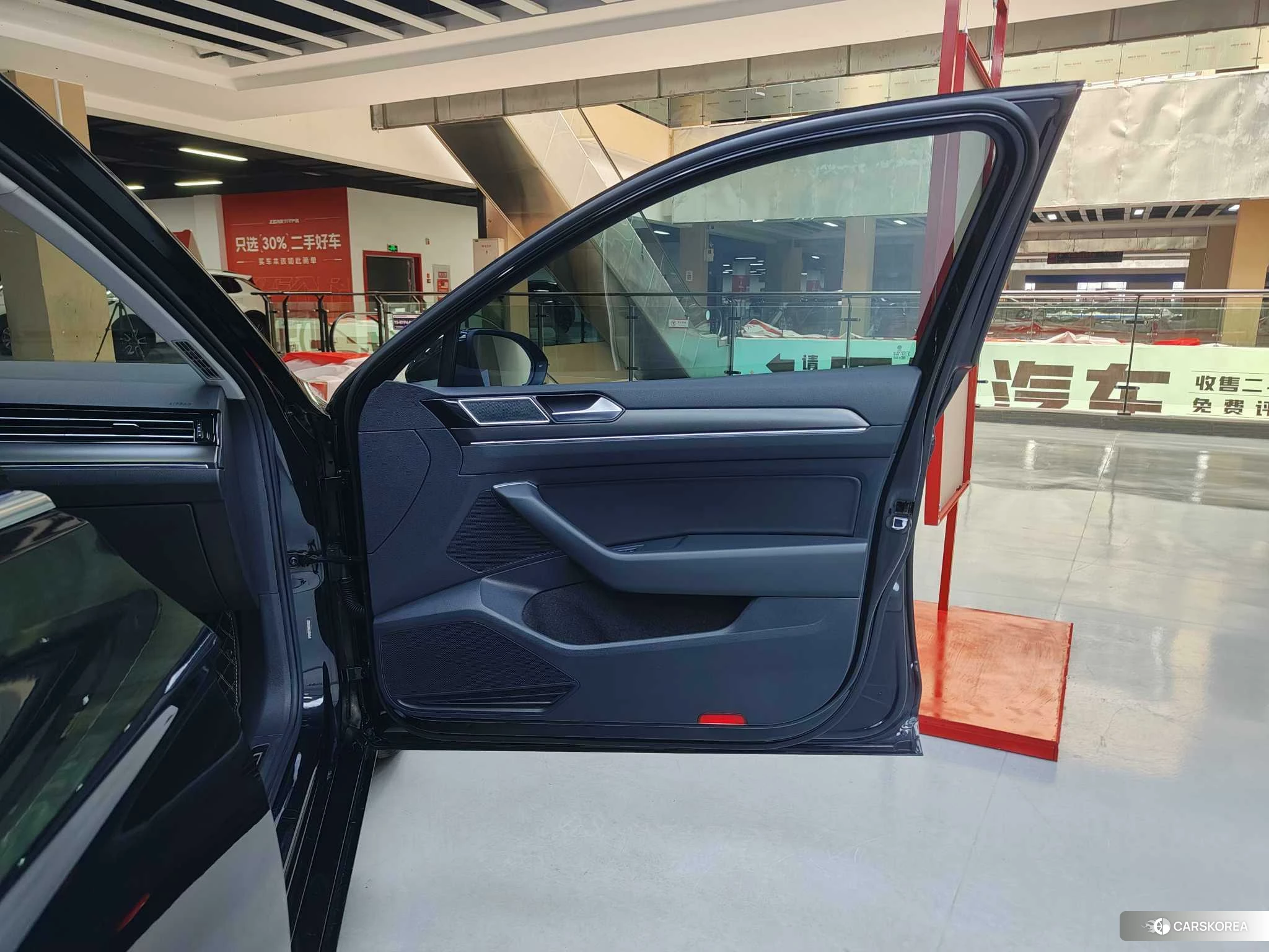 Volkswagen Magotan id 4452404 из Китая 28