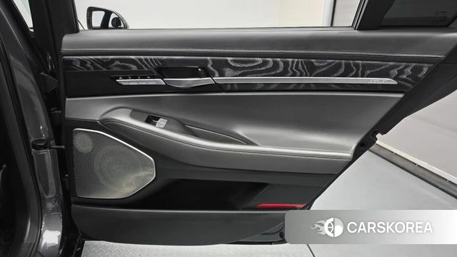 Genesis G90 id 4490239 из Кореи 28