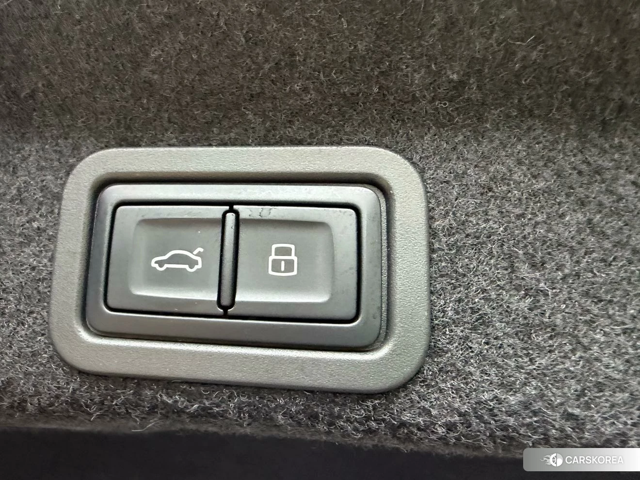 Audi A6L id 4473608 из Китая 28