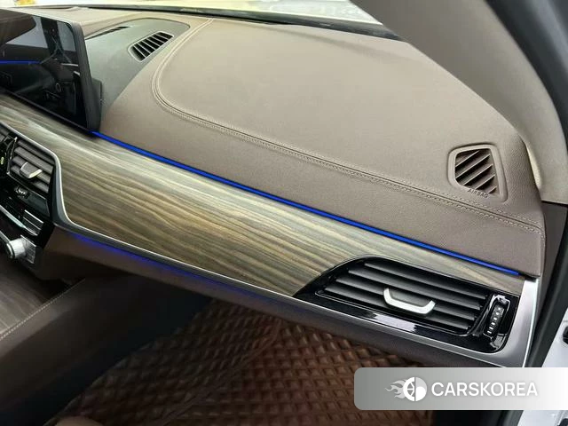 BMW 5 series id 4265427 из Китая 28