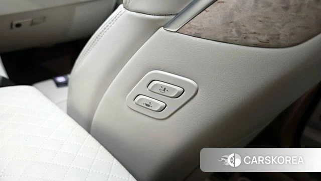 Genesis G90 id 4294575 из Кореи 28
