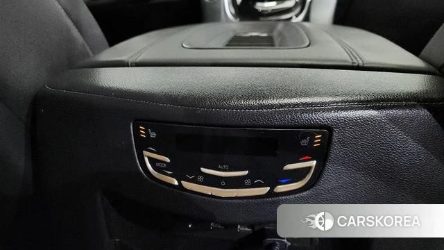Cadillac Escalade id 4286339 из Кореи 28