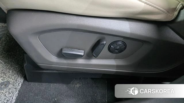 Ford Explorer 6th Generation id 4641364 из Кореи 28