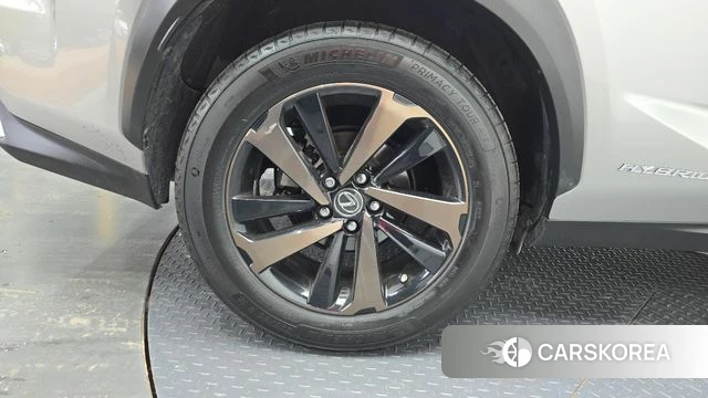 Lexus NX300h id 4424691 из Кореи 28