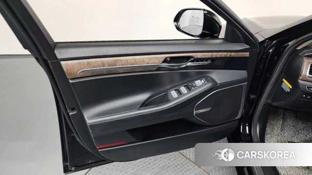 Genesis G90 id 4536152 из Кореи 28