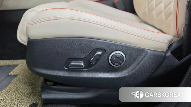 Genesis GV70 id 4767463 из Кореи 28
