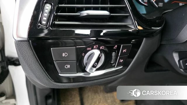 BMW 5 Series (G30) id 4742139 из Кореи 28