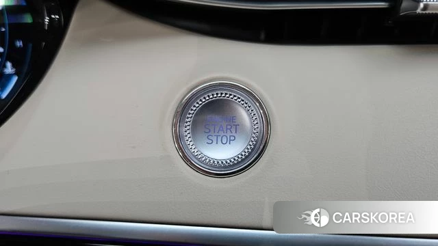 Genesis GV70 id 4250250 из Кореи 28