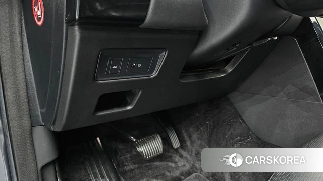 Land Rover Discovery 5 id 4850104 из Кореи 28