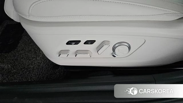 Hyundai Grandeur (GN7) id 4201465 из Кореи 28