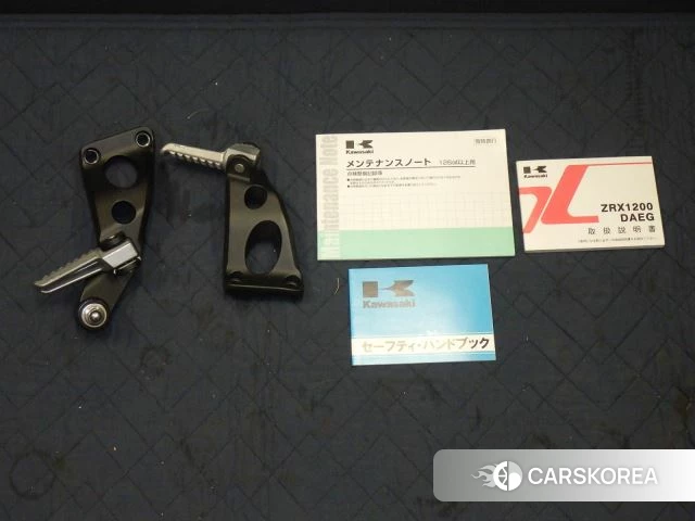 Kawasaki ZRX 1200 id 3950302 из Японии 28