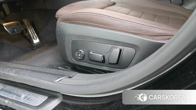 BMW 4 Series (G22) id 4650033 из Кореи 28