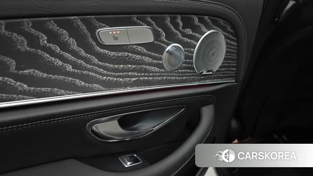 Mercedes-Benz E-Class W213 id 4268494 из Кореи 28