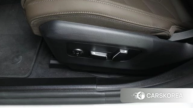 BMW 5 Series (G60) id 4686369 из Кореи 28