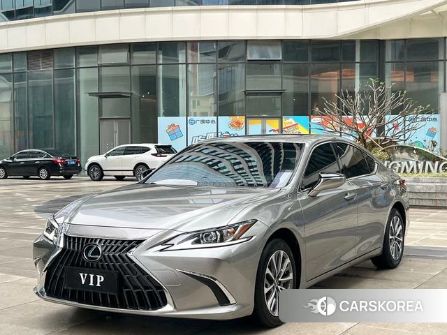 Lexus ES id 4374424 из Китая 28