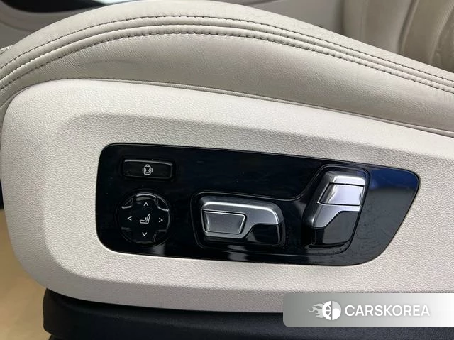 BMW X7 id 4273192 из Китая 28