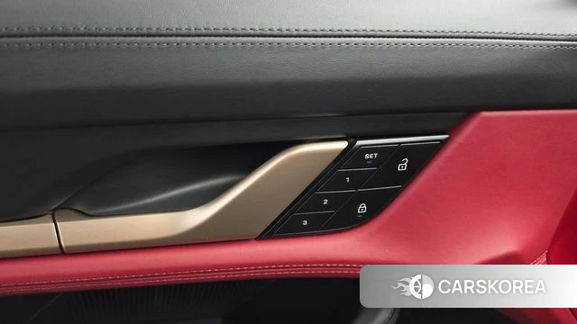 Porsche Taycan id 4529172 из Кореи 28