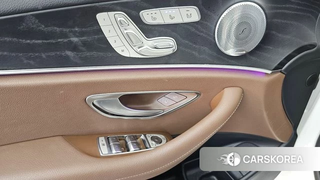 Mercedes-Benz E-Class W213 id 4727846 из Кореи 28
