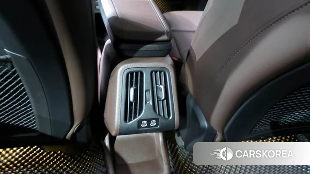 BMW iX1 (U11) id 4280203 из Кореи 28