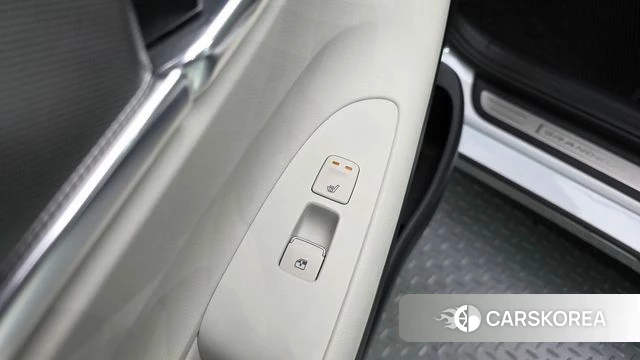 Hyundai The New Grandeur IG id 4618917 из Кореи 28