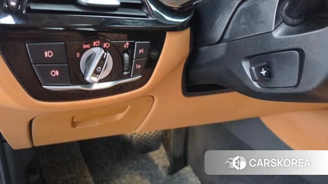 BMW 5 Series (G30) id 4873191 из Кореи 28