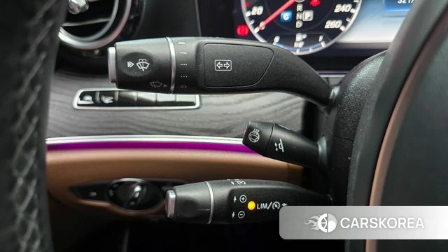 Mercedes-Benz E-Class W213 id 4620628 из Кореи 28