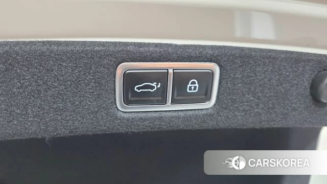 Hyundai Grandeur Hybrid (GN7) id 4230205 из Кореи 28