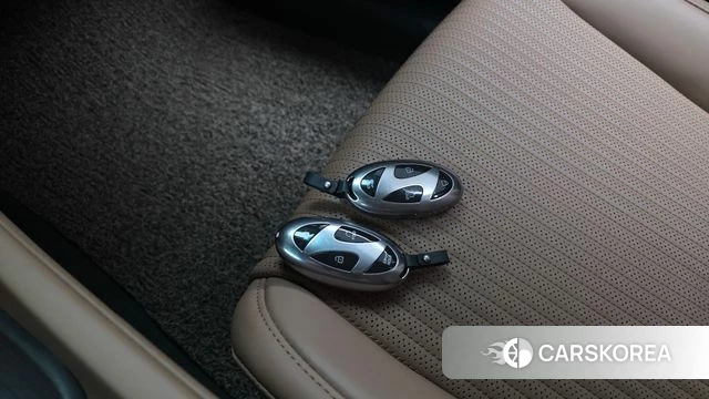 Hyundai Grandeur Hybrid (GN7) id 4560976 из Кореи 28