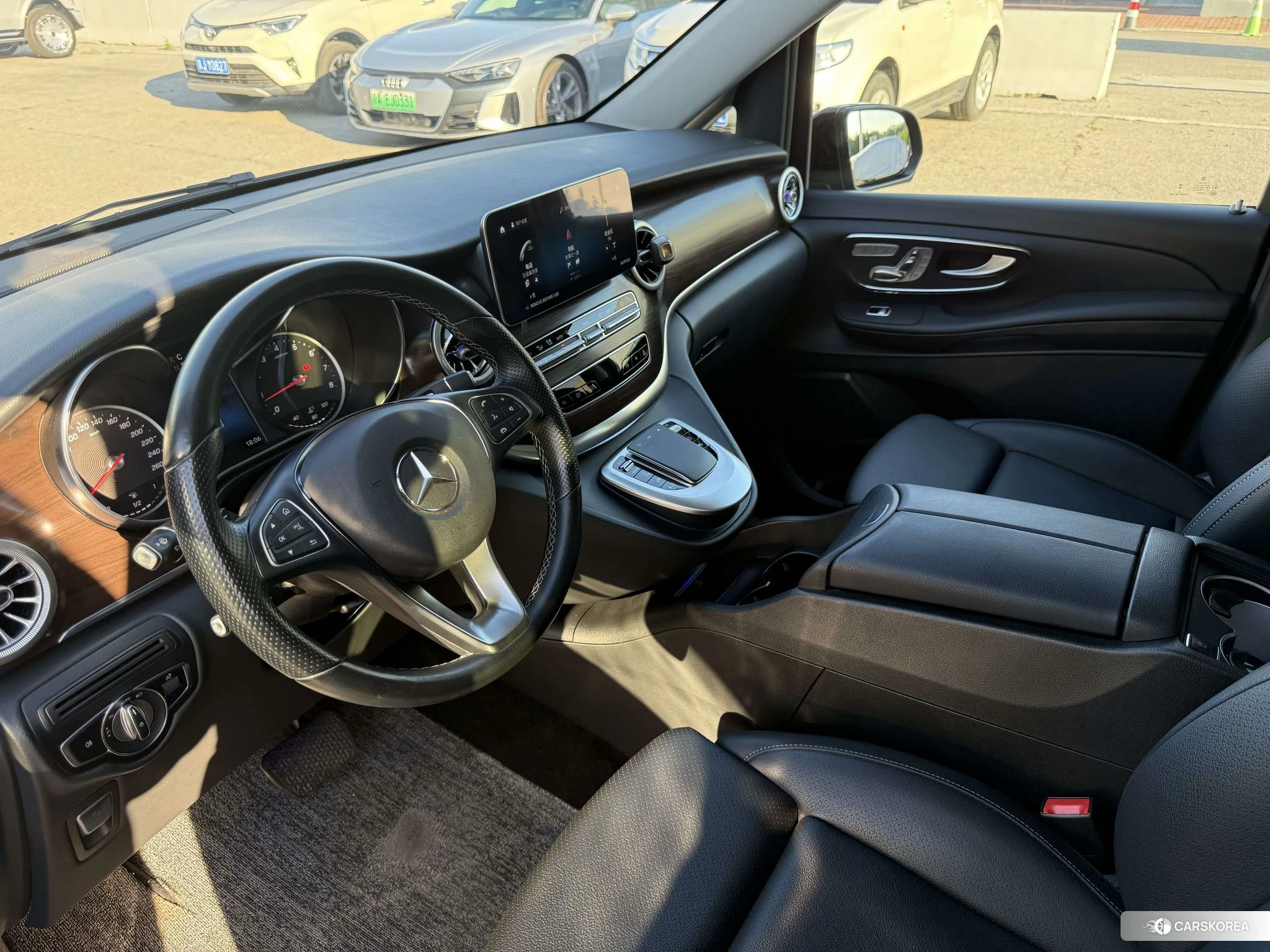 Mercedes-Benz V-class id 4473936 из Китая 28
