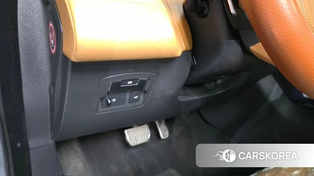 Land Rover Range Rover Velar id 4233026 из Кореи 28