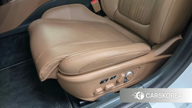 Hyundai Grandeur Hybrid (GN7) id 4853942 из Кореи 28
