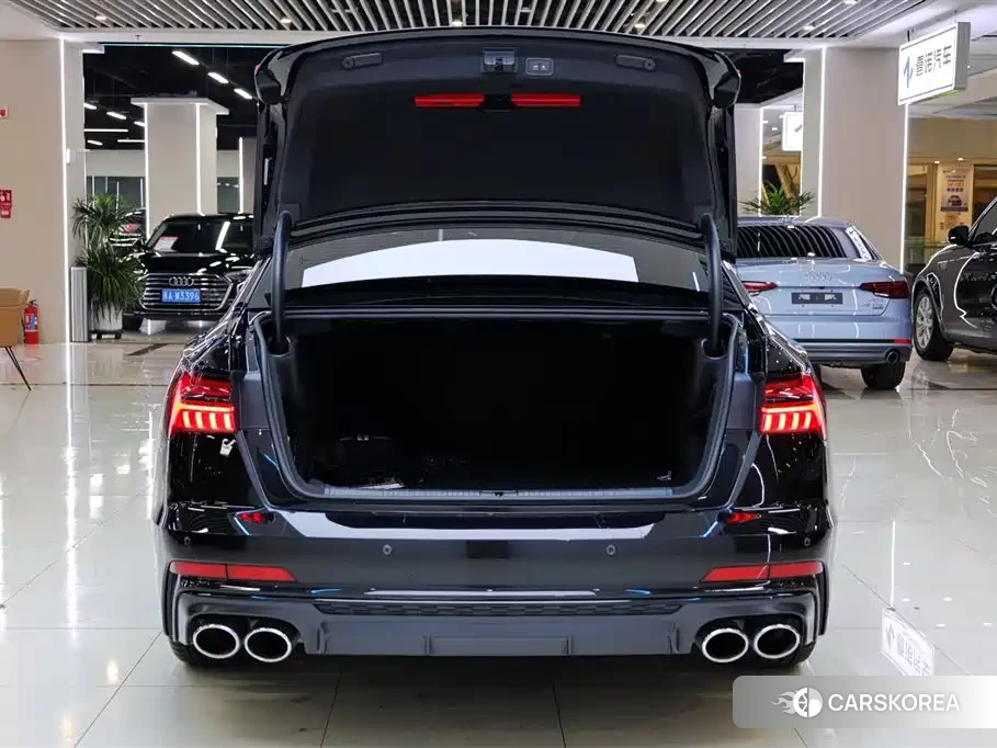 Audi S6 id 4559856 из Китая 28