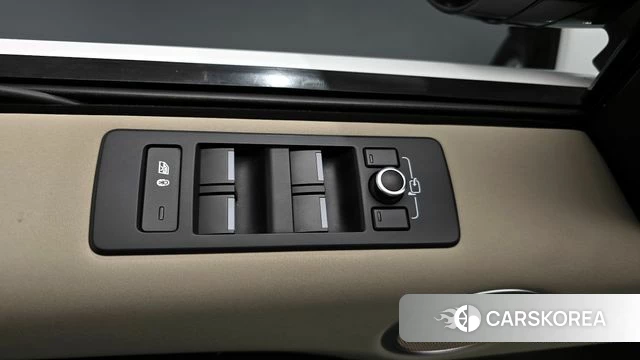 Land Rover Discovery 5 id 4203803 из Кореи 28