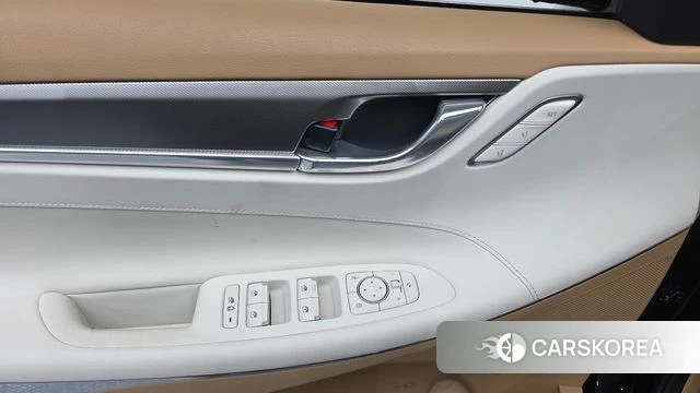 Hyundai The New Grandeur IG id 4573894 из Кореи 28