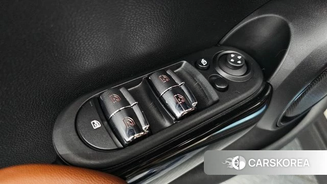 Mini Cooper S id 4863701 из Кореи 28