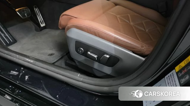 BMW 5 Series (G60) id 4783068 из Кореи 28
